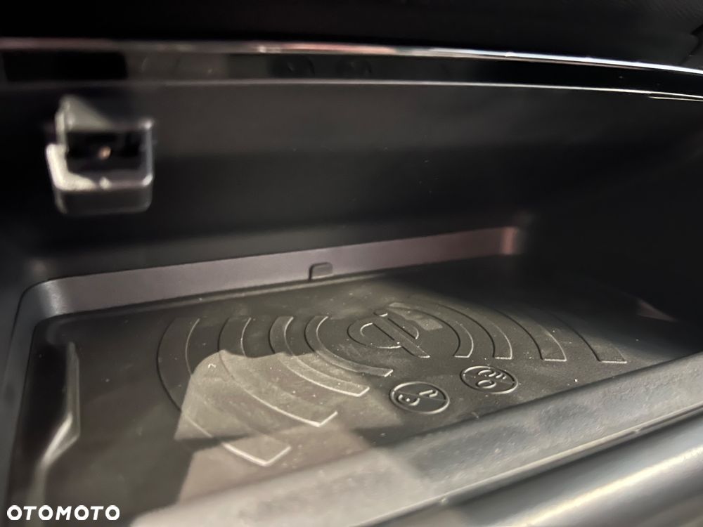 Peugeot 208 50kWh Allure - 21