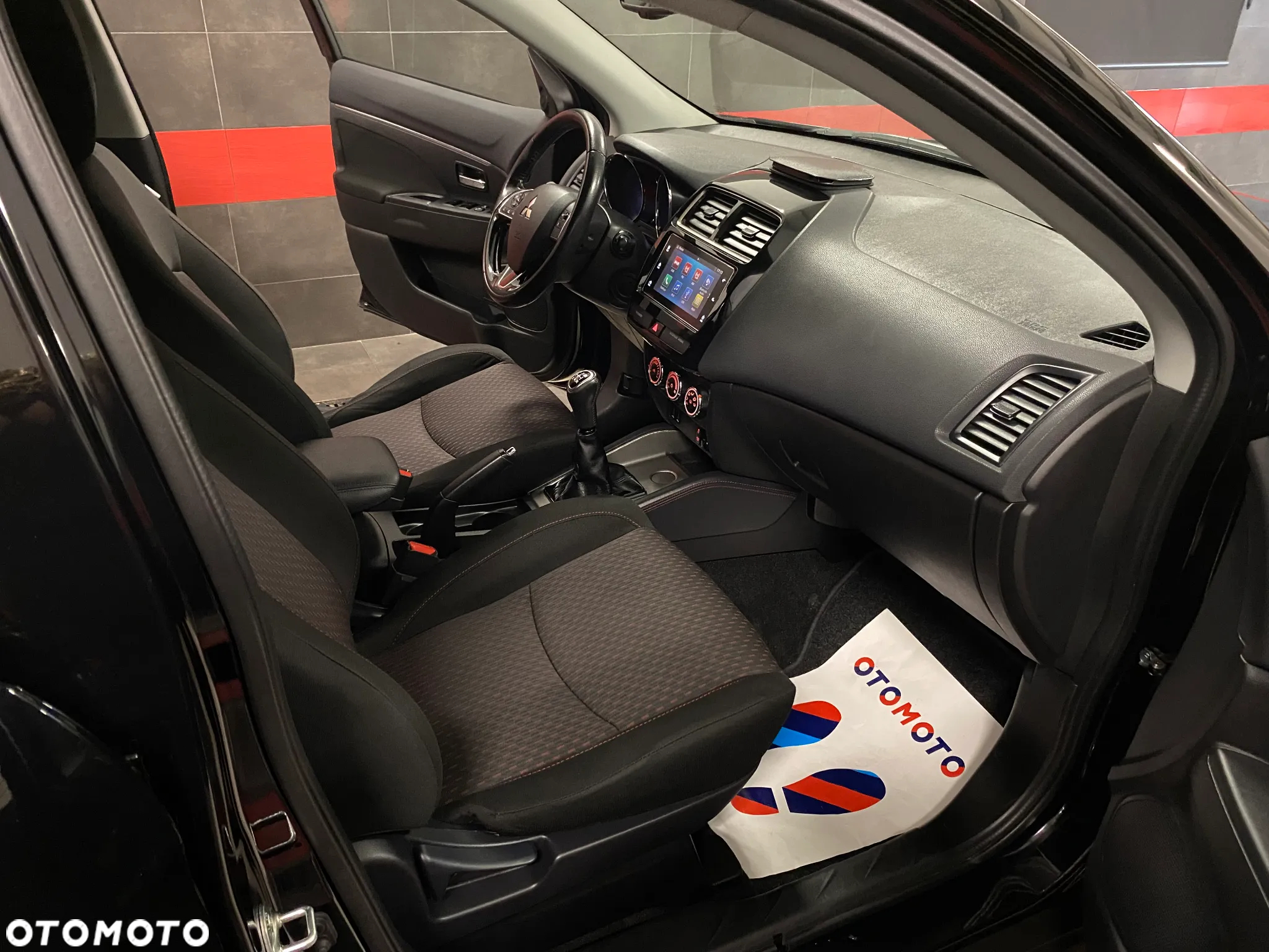 Mitsubishi ASX 1.6 2WD Intense - 17