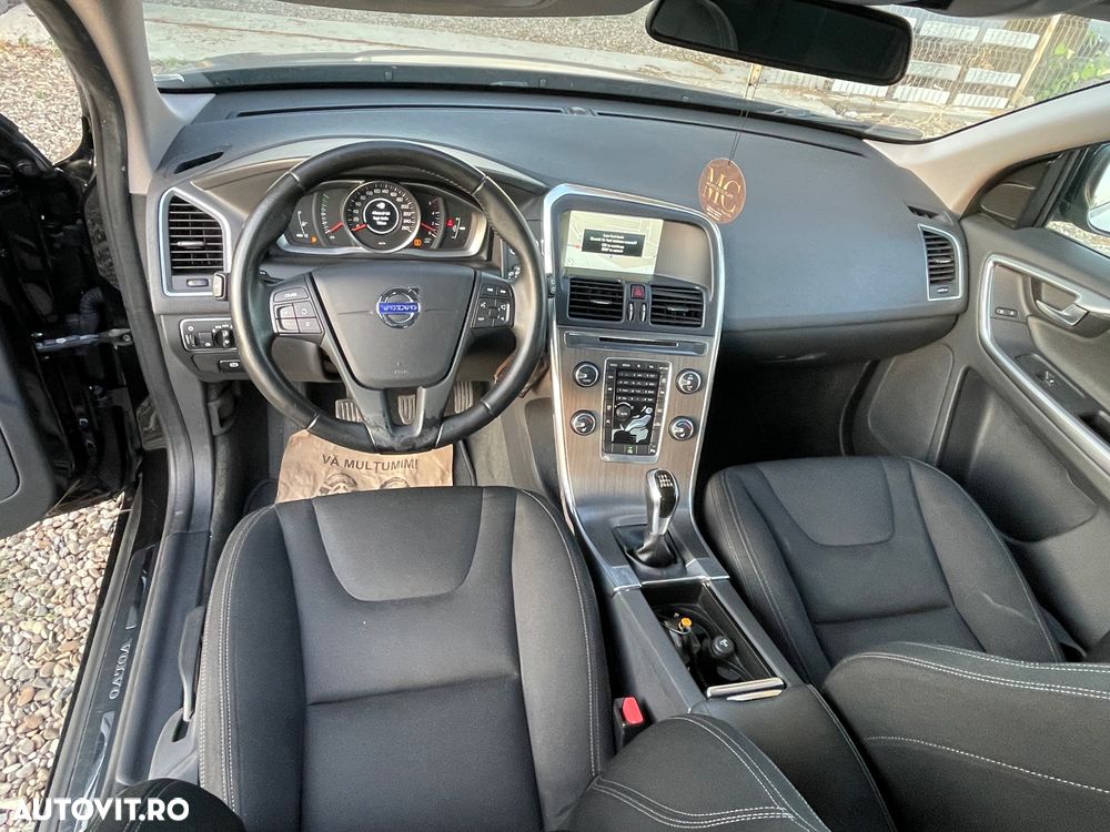 Volvo XC 60 D3 Momentum - 5