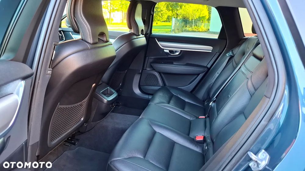 Volvo V90 D3 Momentum - 37