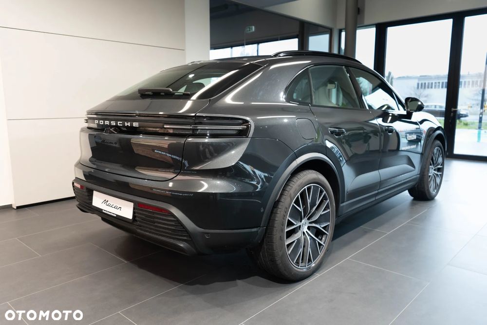 Porsche Macan - 3