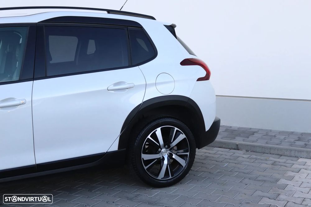Peugeot 2008 1.2 PureTech GT Line - 15