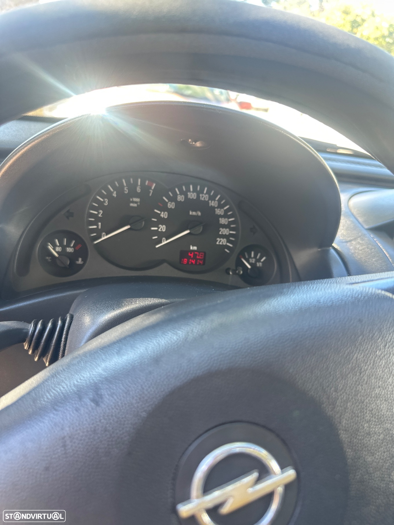Opel Corsa 1.2 16V Confort - 9