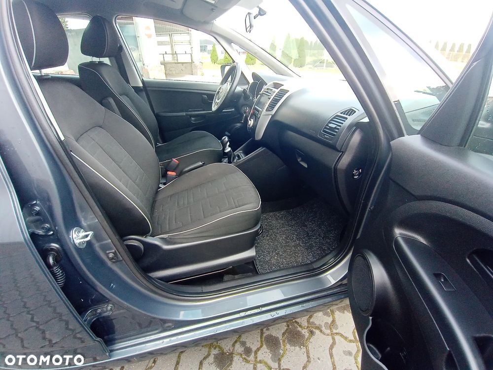 Kia Venga 1.4 L - 24