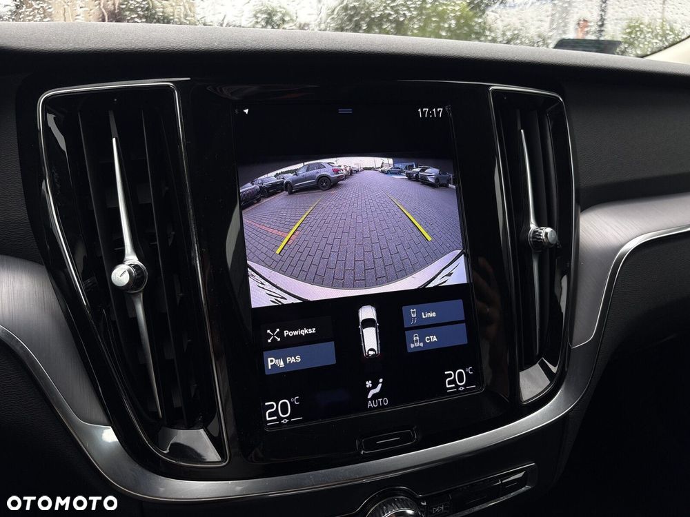 Volvo V60 B4 D Momentum Pro - 25