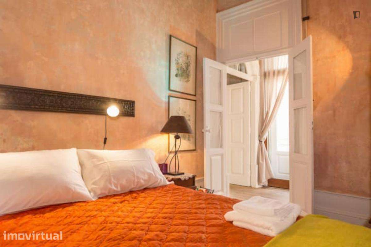 Apartamento com 2 quartos - localizado em Santo Ildefonso Porto - Grande imagem: 2/22
