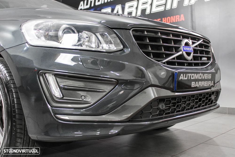 Volvo XC 60 2.0 D4 R-Design Geartronic - 31