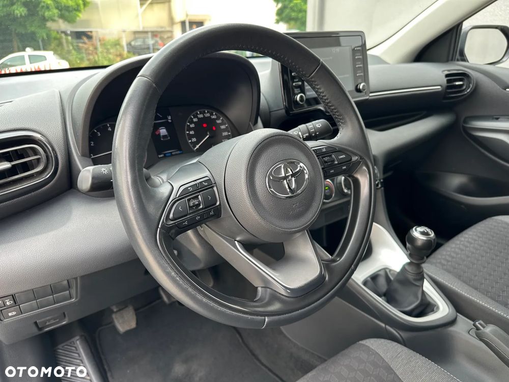 Toyota Yaris 1.5 Comfort - 12
