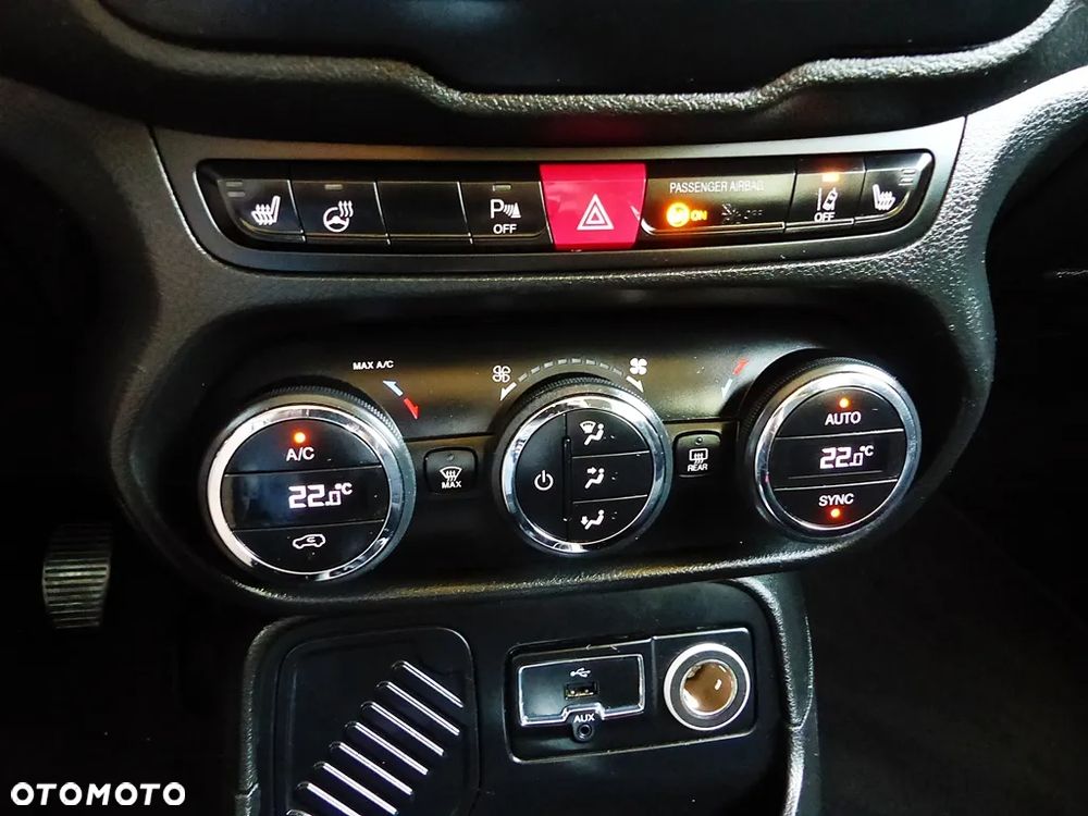 Jeep Renegade 1.6 MultiJet Limited - 32