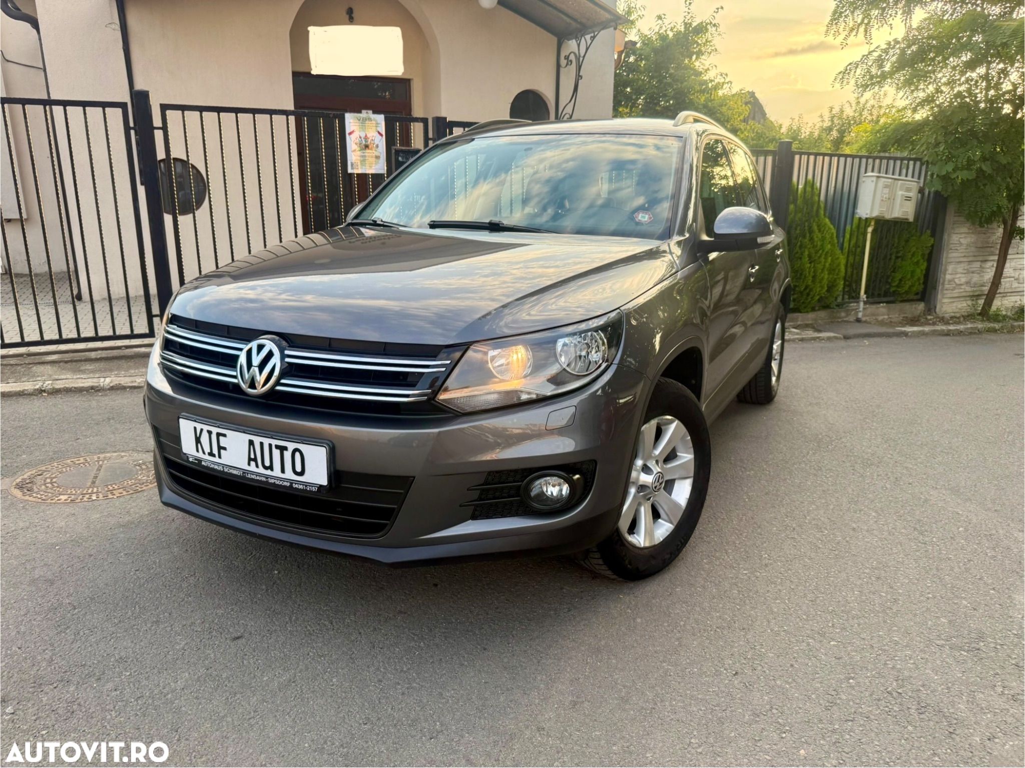 Volkswagen Tiguan 1.4 TSI BlueMotion Technology Sport & Style - 1