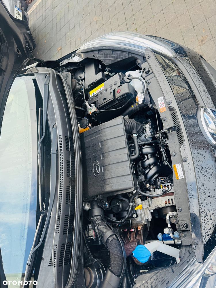 Hyundai i10 1.1 Premium - 17