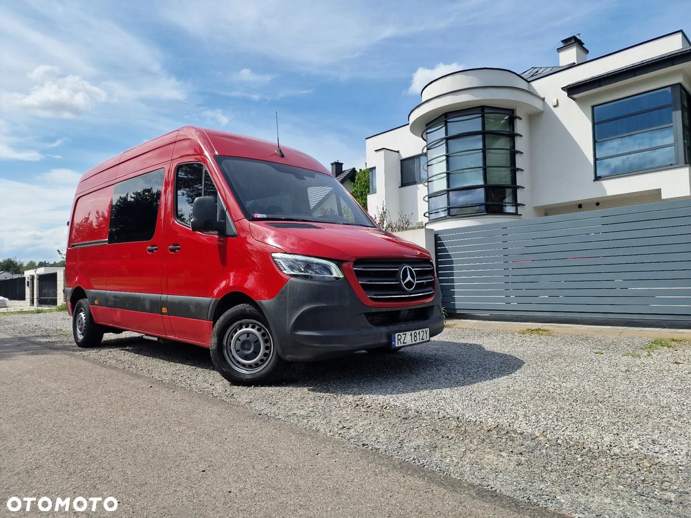 Mercedes-Benz Sprinter - 2