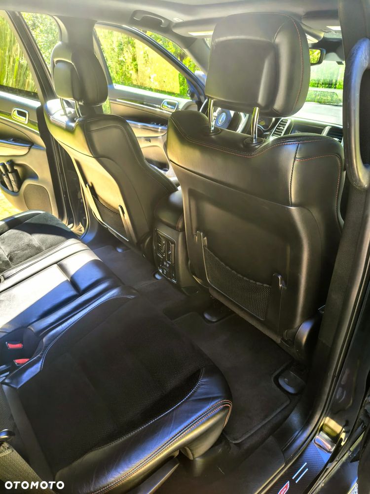 Jeep Grand Cherokee - 9