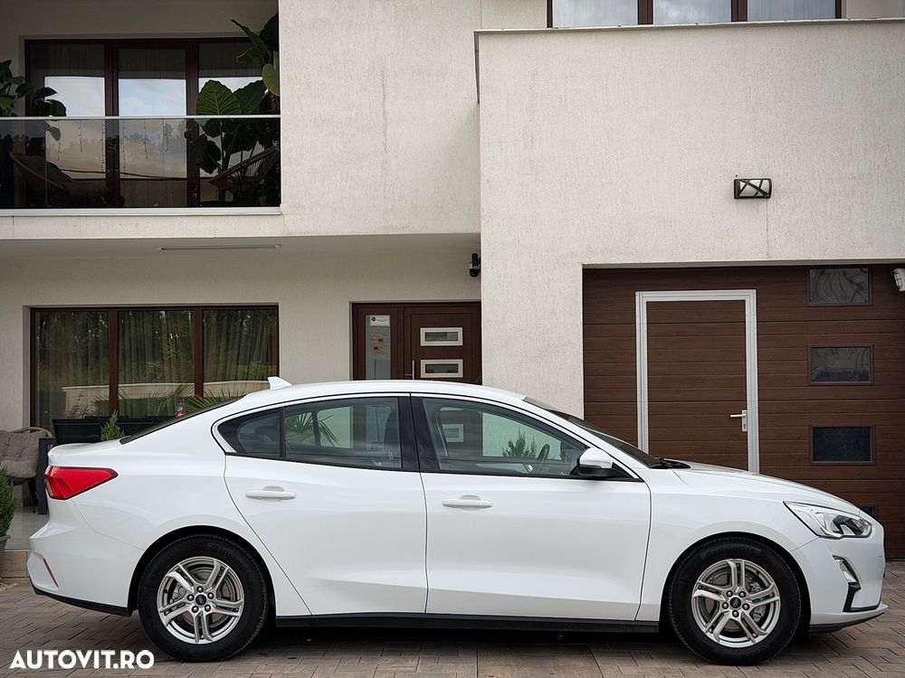 Ford Focus 1.0 EcoBoost Trend Edition - 9