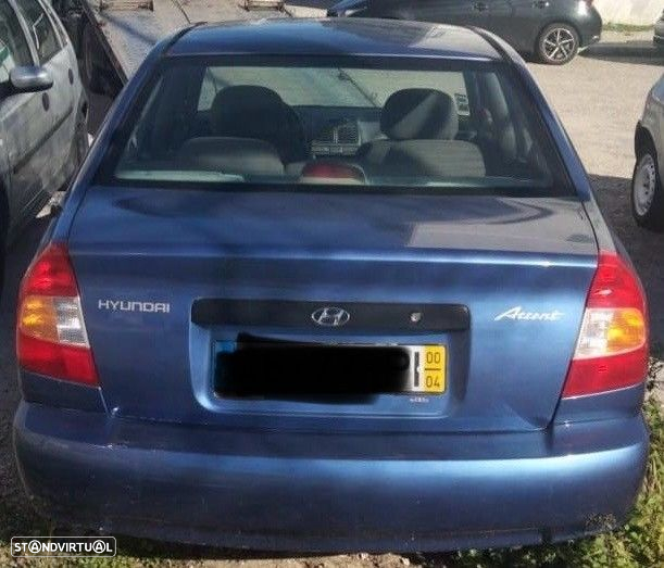 Hyundai Accent 1.3i de 2000 disponível para peças - 3
