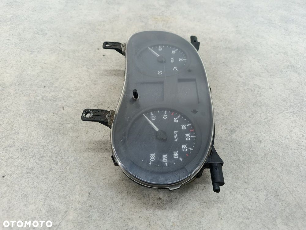 LICZNIK RENAULT MASTER II FL 8200467952-D  28117712-6 28115319-7 2.5 DCI - 5
