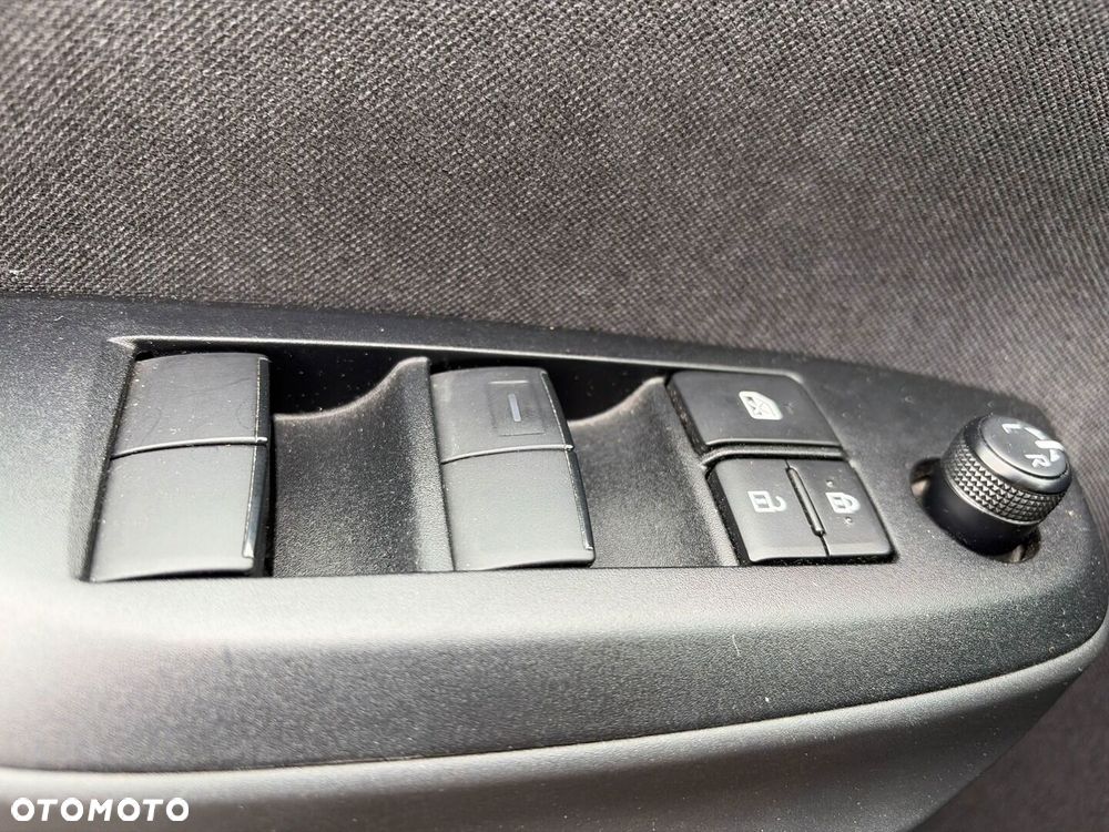 Toyota Yaris Cross - 21