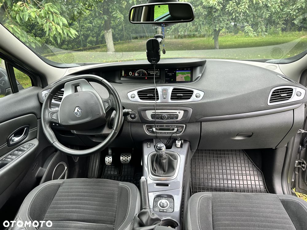 Renault Scenic 1.5 dCi Bose - 11