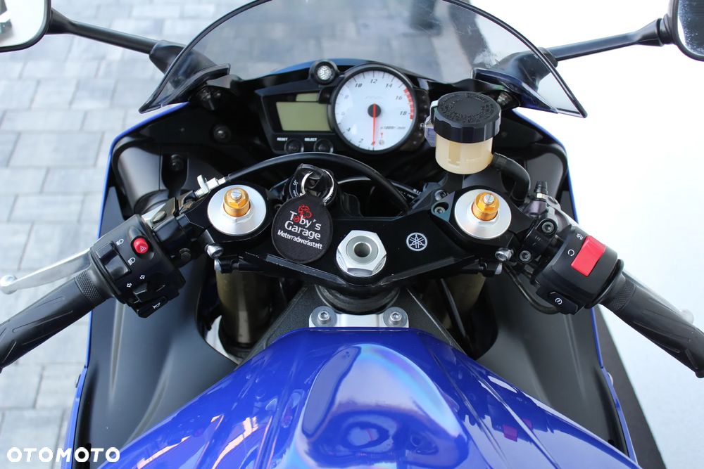 Yamaha R6 - 14