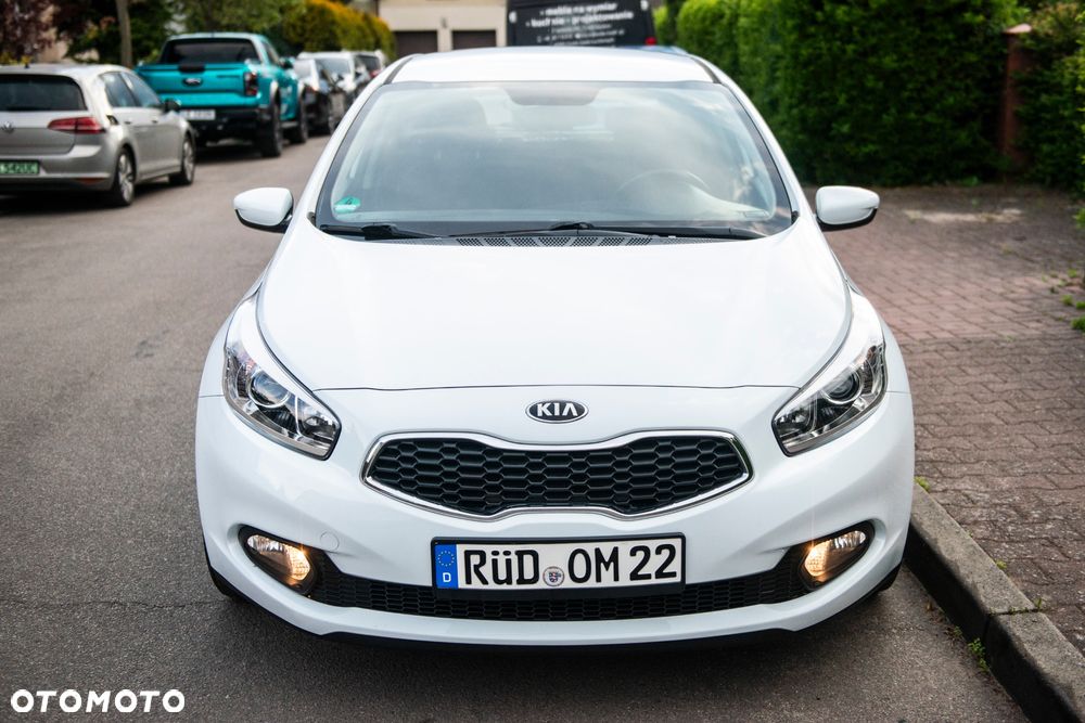 Kia Ceed 1.4 CVVT Vision - 10