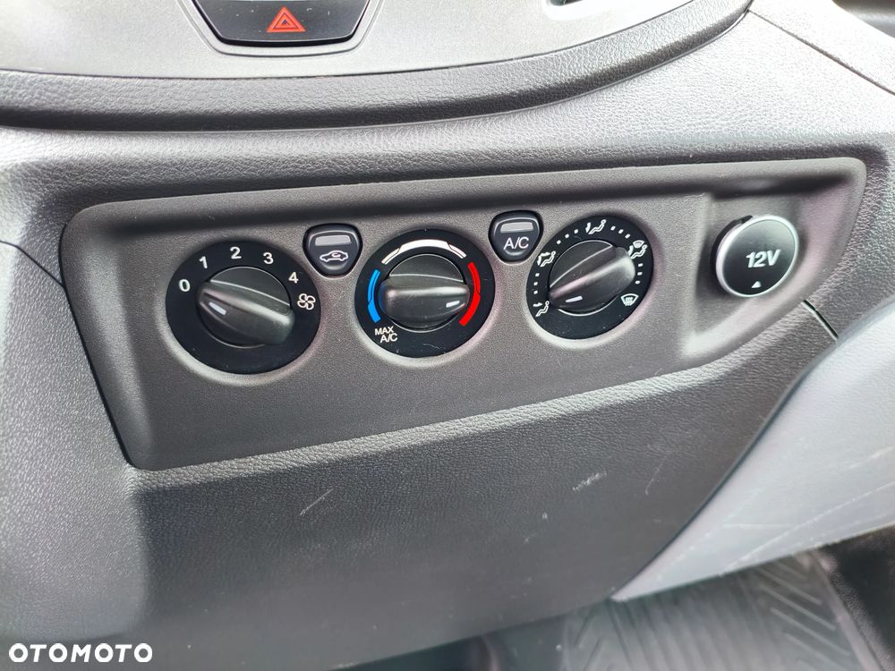 Ford Transit 350 - 14