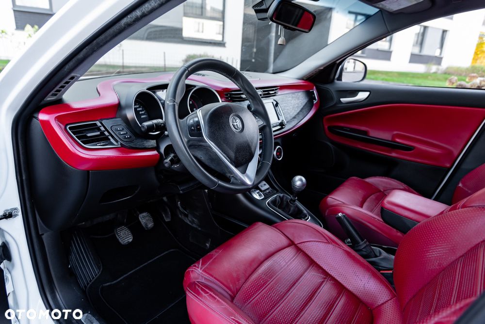 Alfa Romeo Giulietta 1.6 JTDM Sport - 17