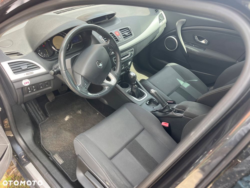 Renault Megane TCe 130 Dynamique - 8