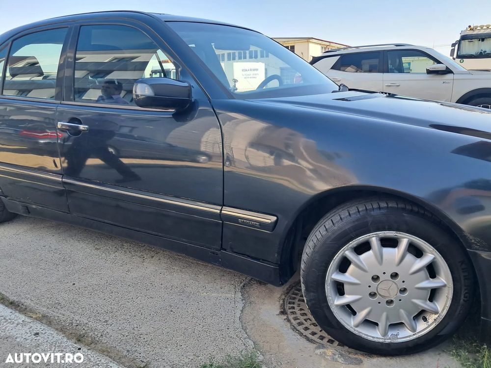 Mercedes-Benz E - 17