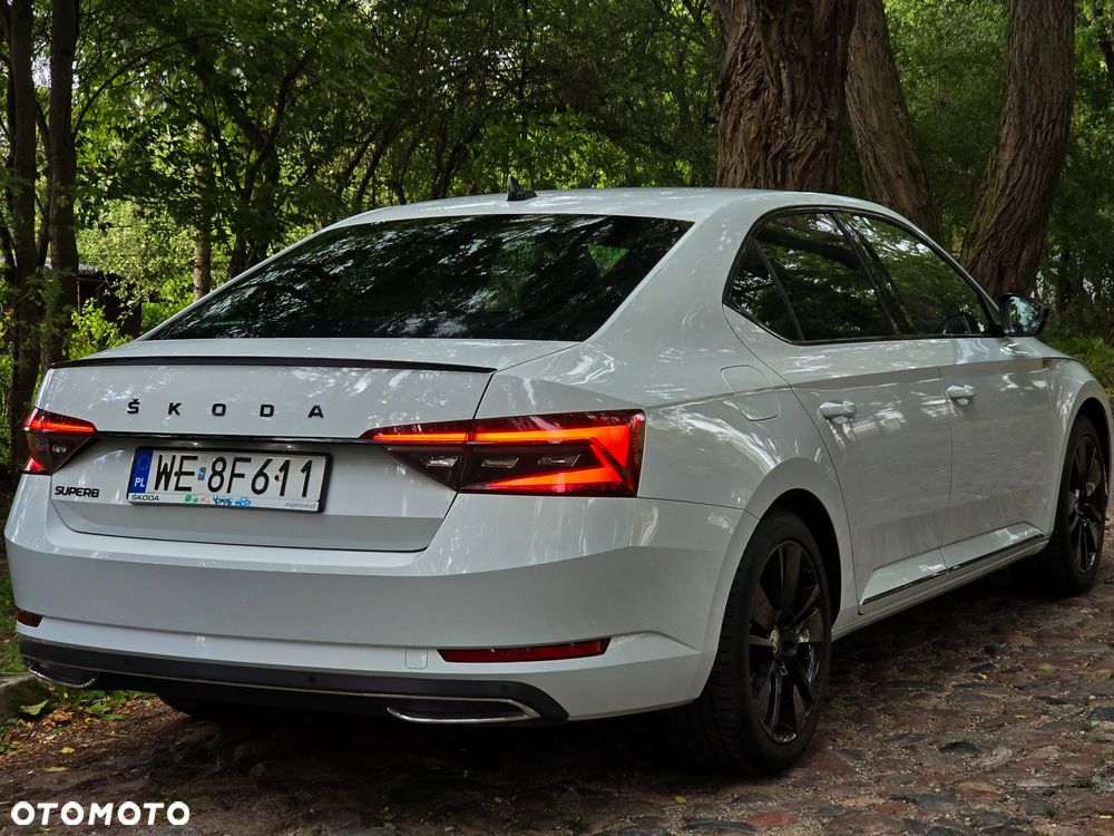 Skoda Superb 2.0 TDI SCR Sportline DSG - 14