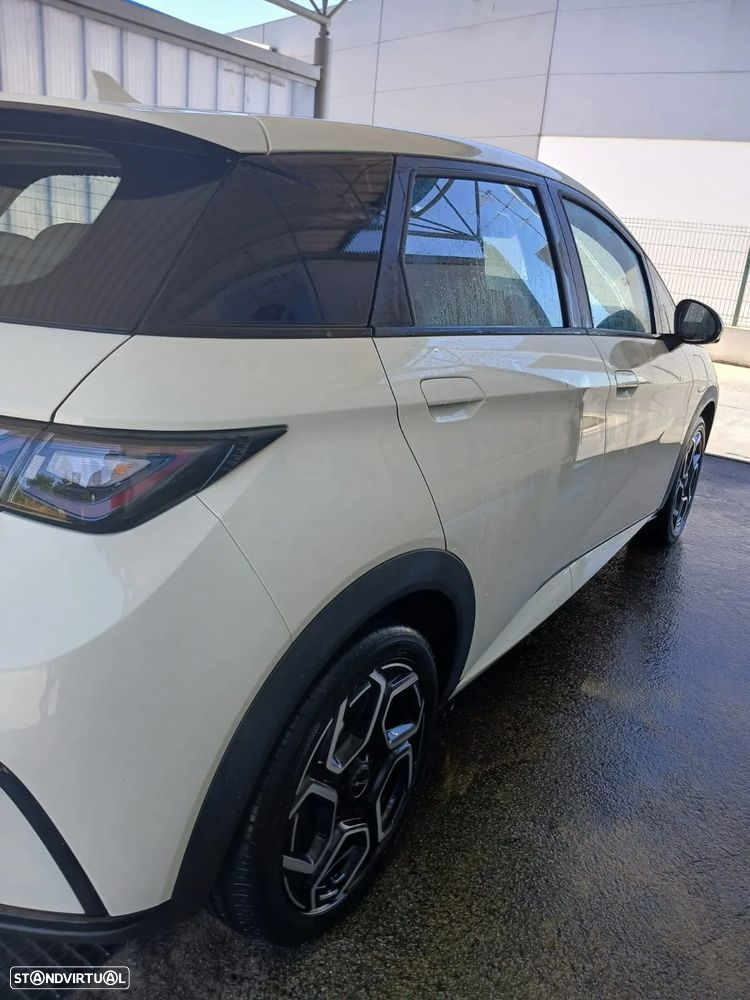 BYD Dolphin 60.4 kWh Comfort - 6