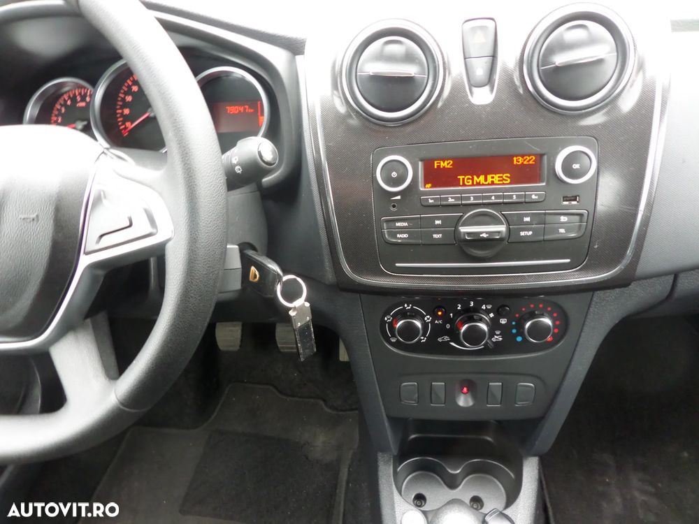 Dacia Sandero - 31