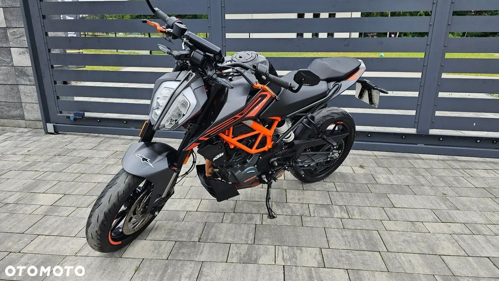 KTM Duke