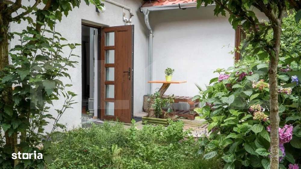 Apartament cu 2 camere, curte, 50 mp | Piata Cipariu, Negociabil — fotografia 1