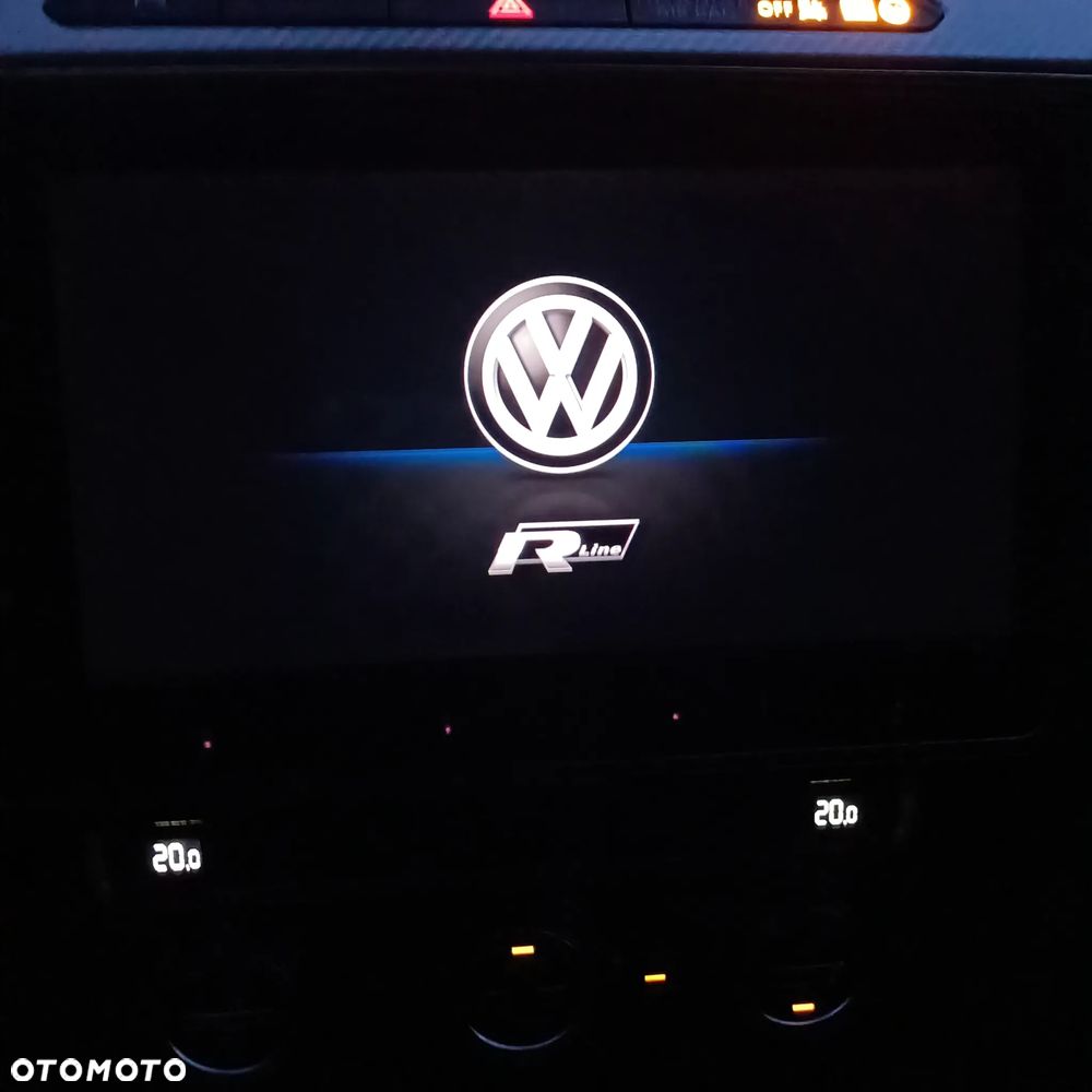 Volkswagen Passat - 21