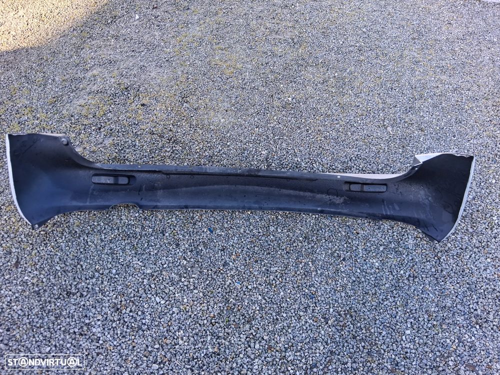 Para-choques  tras Hyundai H1 ano 1998 (ver descrição) - 5