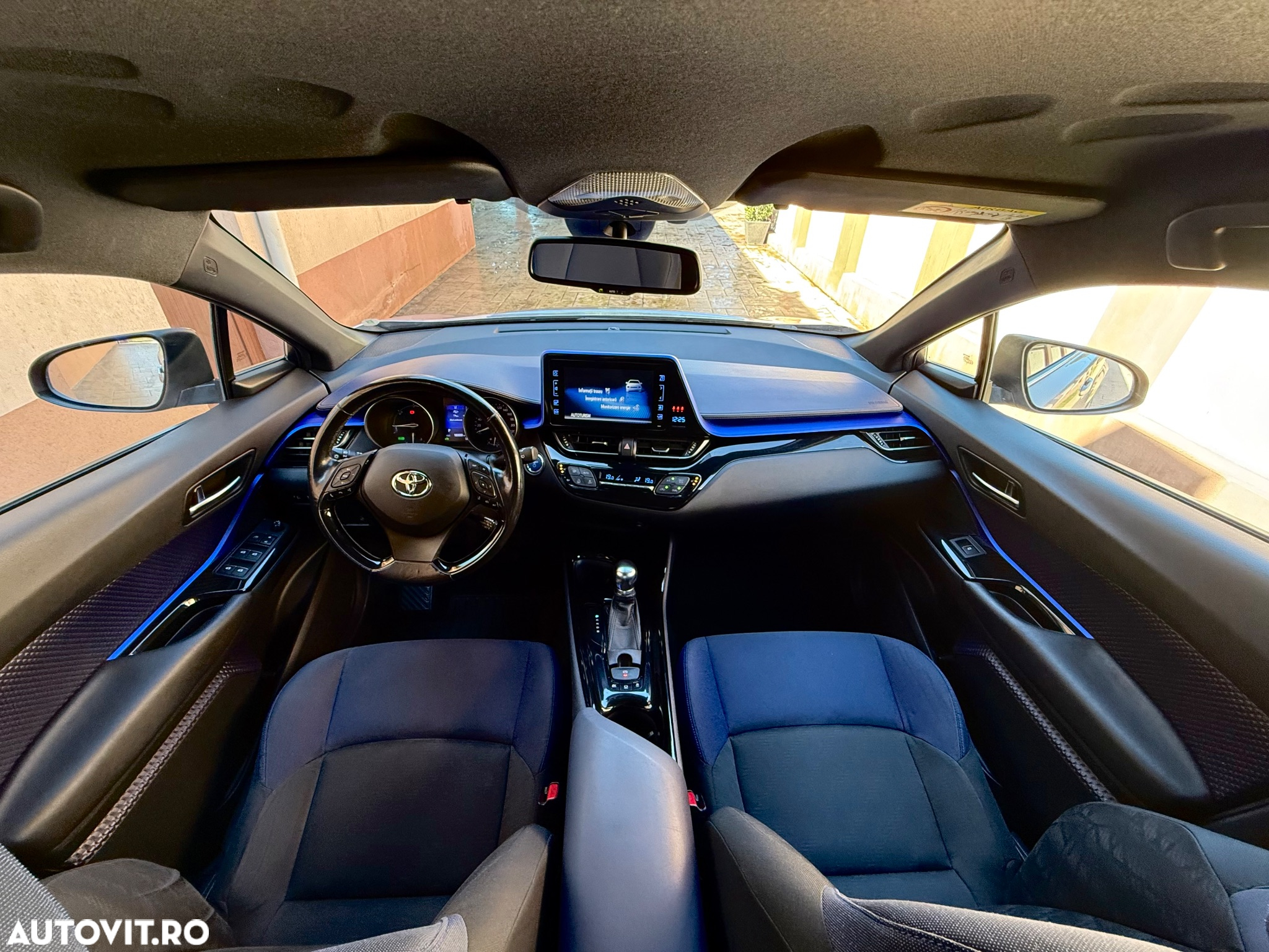 Toyota C-HR - 9