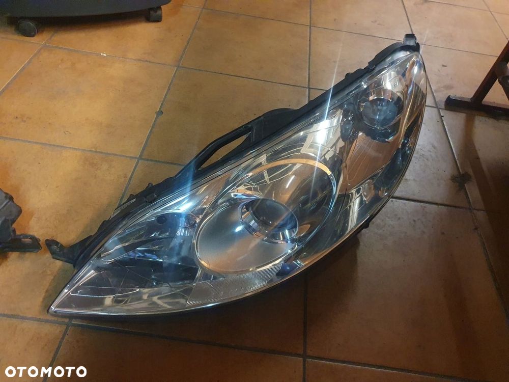 REFLEKTOR LEWY PEUGEOT 407 XENON EUROPA AL
