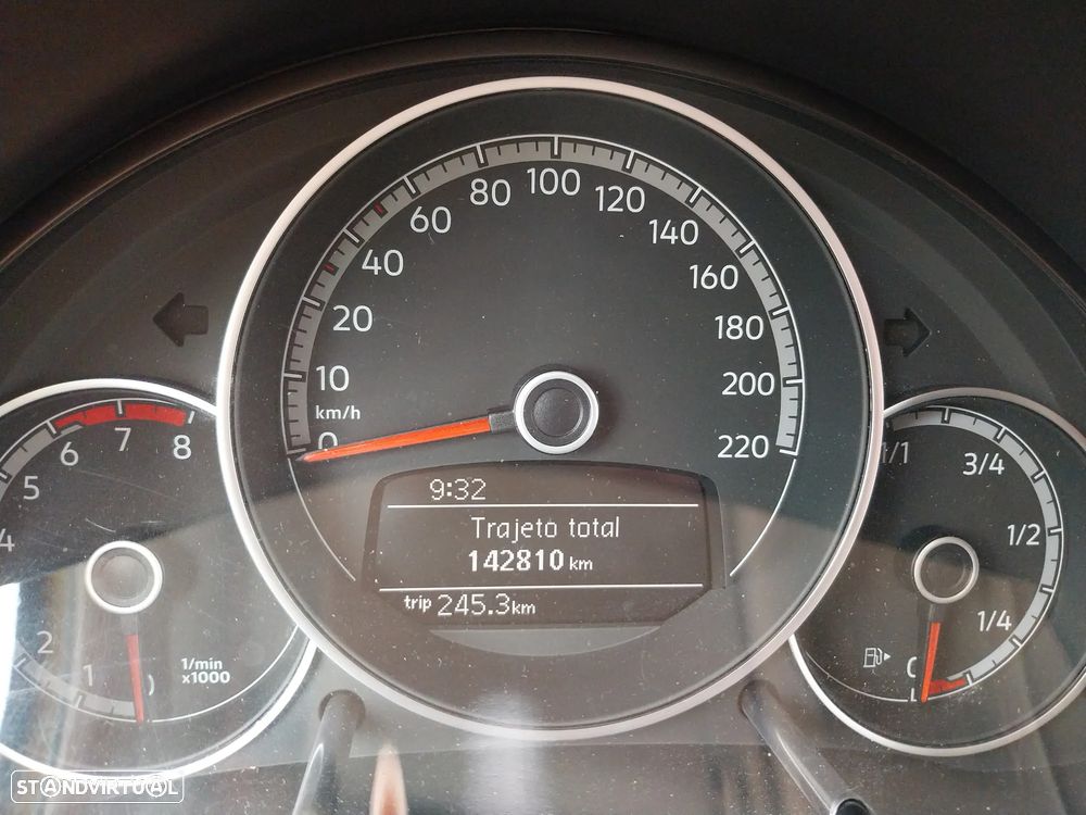 VW Up! 1.0 Move - 10
