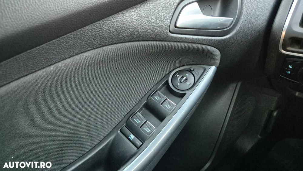 Ford Focus 1.6 Ecoboost Start Stop Titanium - 20