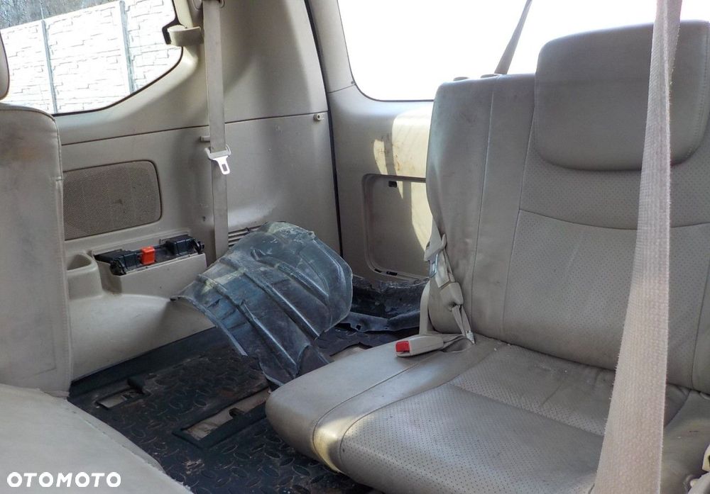 Toyota Land Cruiser - 29