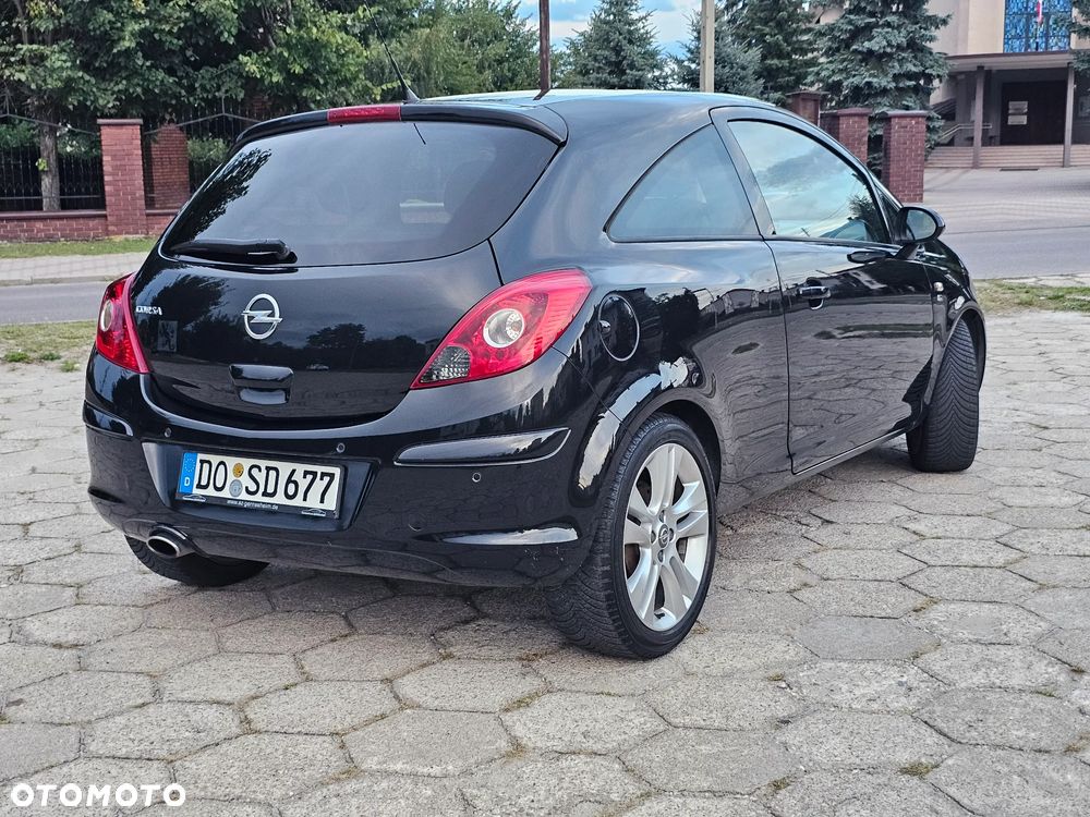 Opel Corsa 1.4 16V 150 Jahre - 3