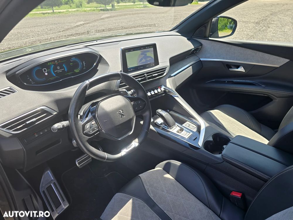 Peugeot 3008 PHEV 300 EAT8 4X4 GT - 8
