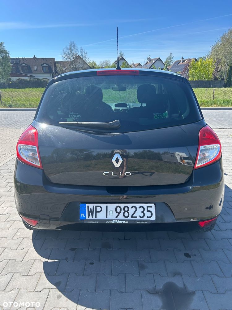Renault Clio 1.2 16V Life - 7