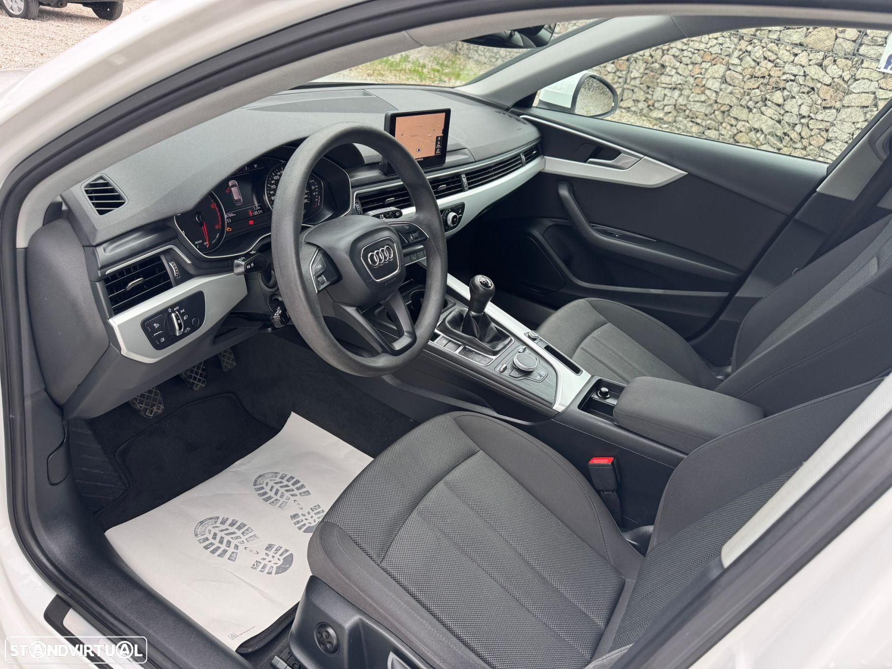 Audi A4 Avant 2.0 TDI - 8