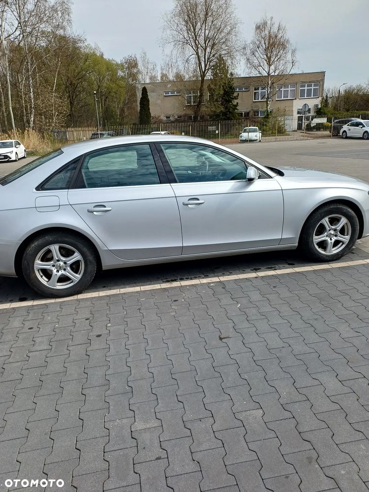 Audi A4 Limousine - 3