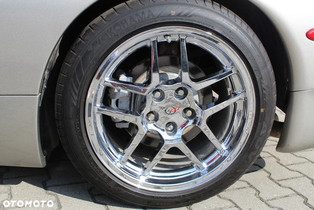 Chevrolet Corvette Cabrio SB - 24