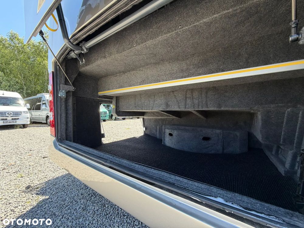 Mercedes-Benz Sprinter 519 - 8
