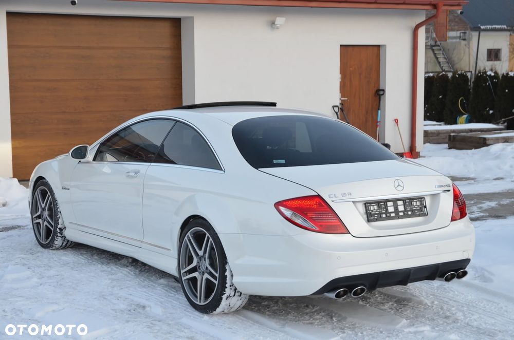 Mercedes-Benz CL 63 AMG - 12