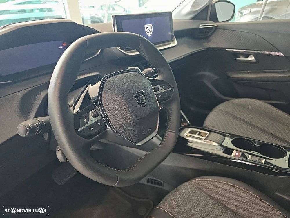 Peugeot 208 1.2 Hybrid Allure e-DCS6 - 12