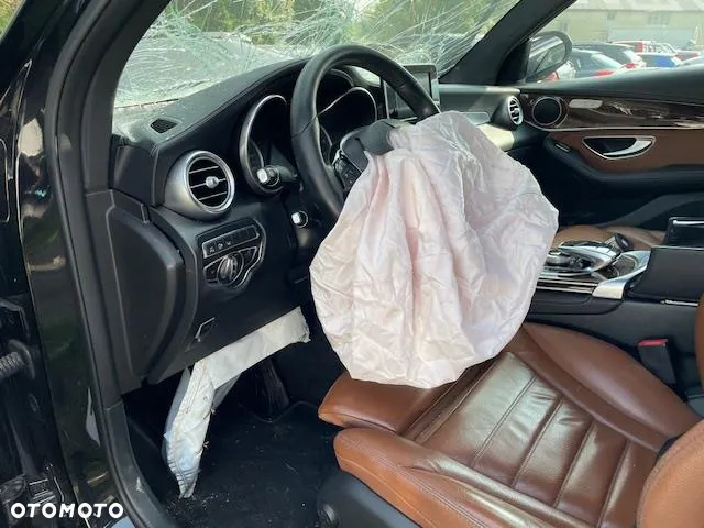 Mercedes-Benz GLC 250 d 4Matic 9G-TRONIC AMG Line - 6